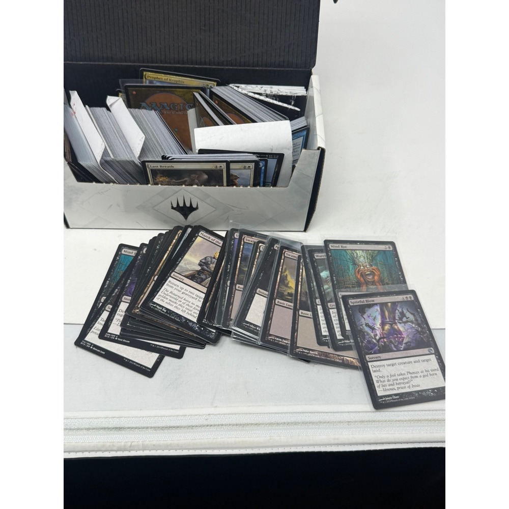 Magic The Gathering 2015 Core Set Deck Builders Toolkit M15 Card Collection Box - Picture 3 of 4
